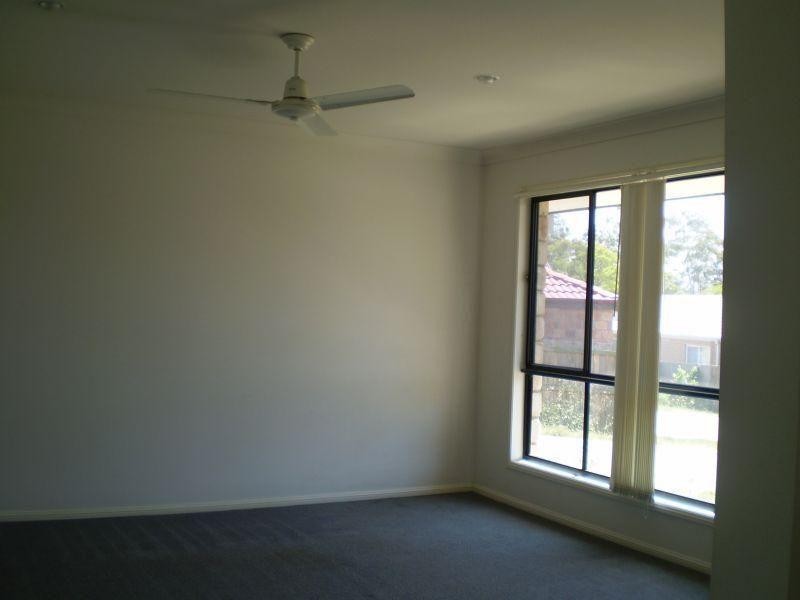 9 Moroney Court, Goodna QLD 4300