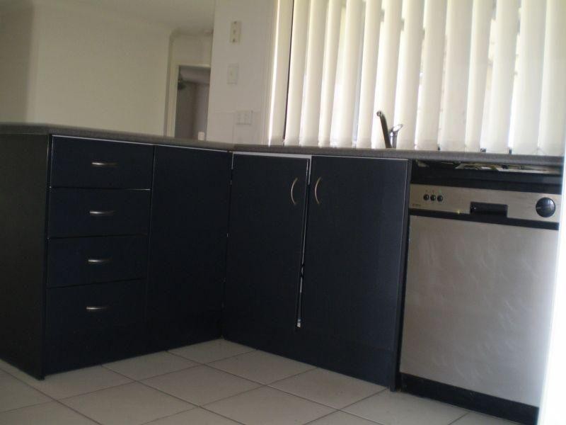 9 Moroney Court, Goodna QLD 4300