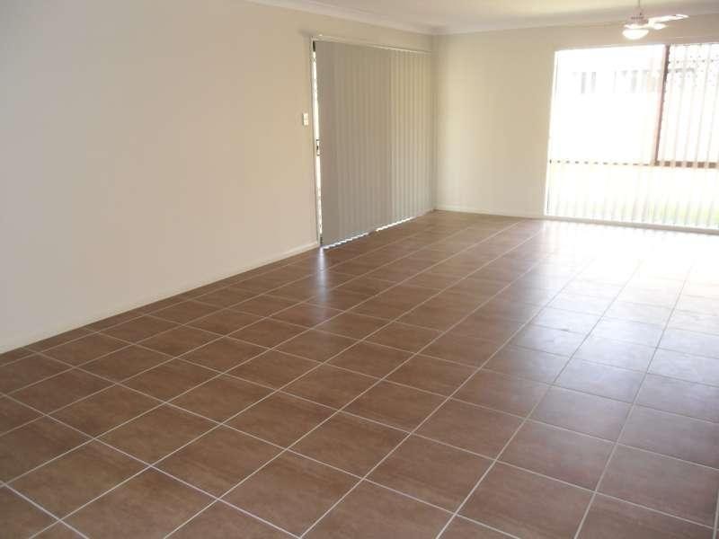 4 Treeline Place, Durack QLD 4077