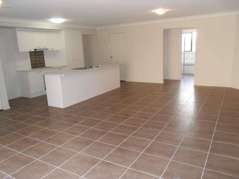 4 Treeline Place, Durack QLD 4077