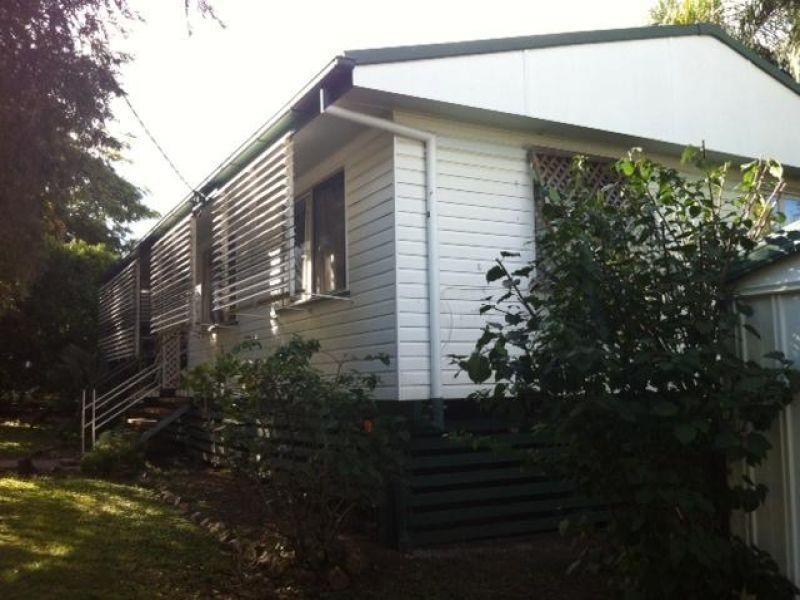 94 Douglas Street, Oxley QLD 4075