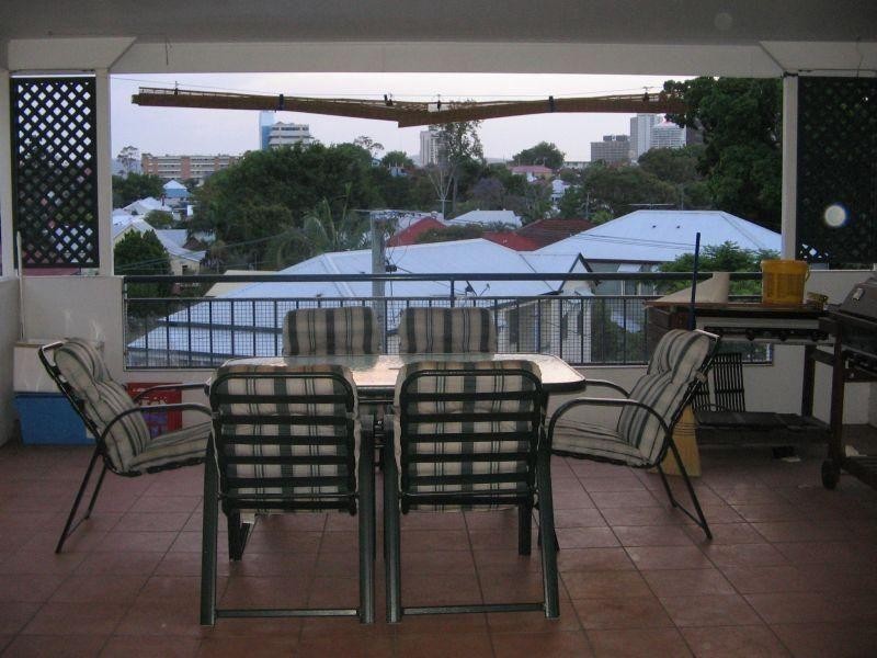 21/239 Shafston Avenue, Kangaroo Point QLD 4169