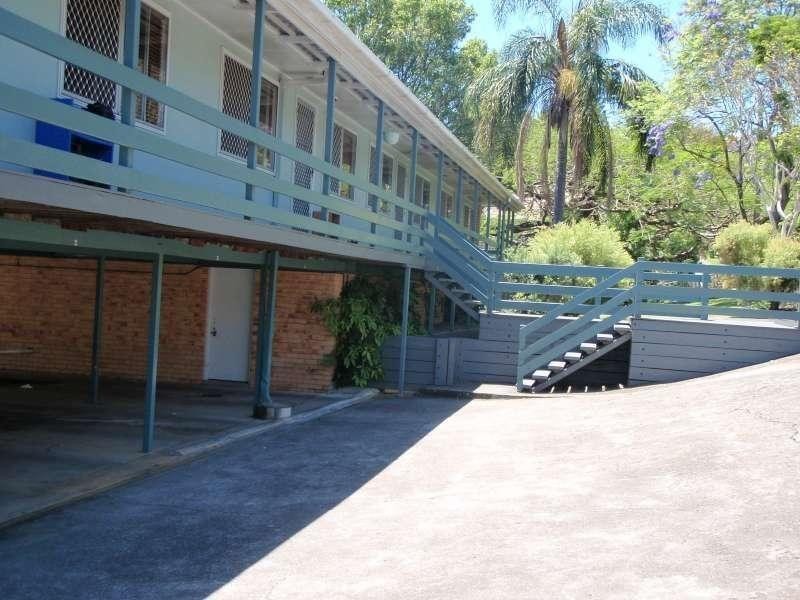 2/24 Caroline Street, Annerley QLD 4103