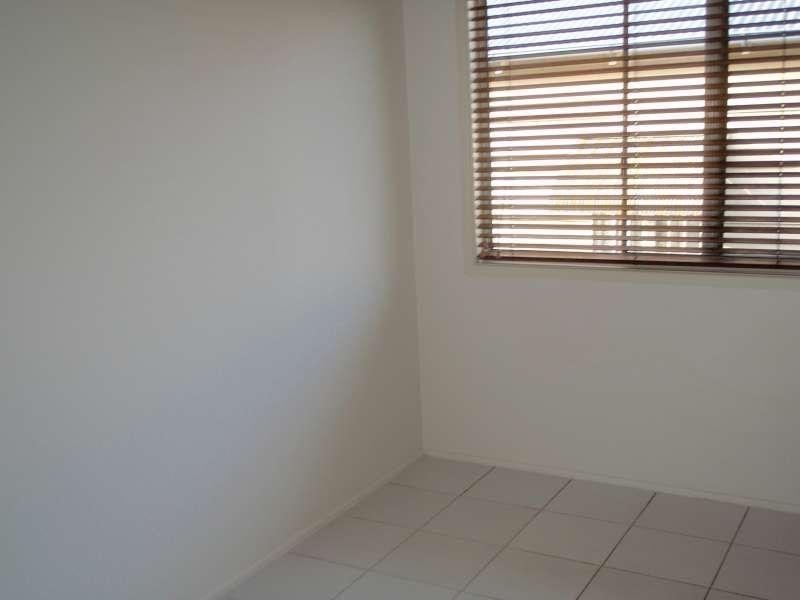 2/24 Caroline Street, Annerley QLD 4103