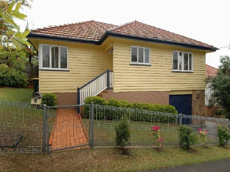 4 Moy Street, Kelvin Grove QLD 4059