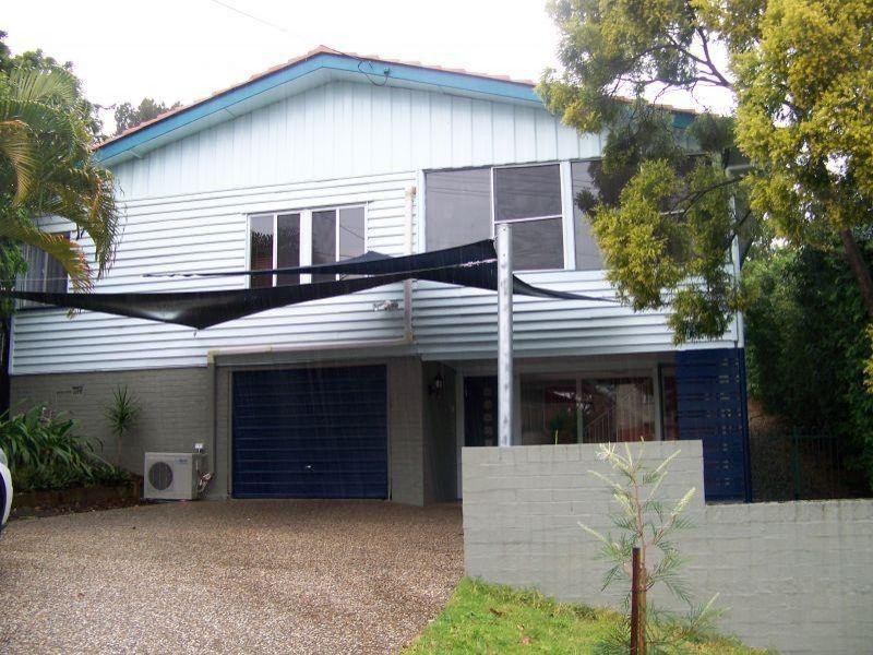 15 Horsington Street, Morningside QLD 4170