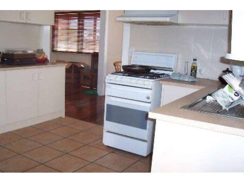 15 Horsington Street, Morningside QLD 4170