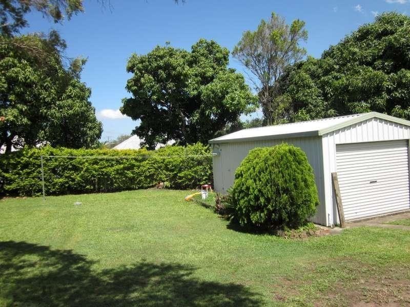 8 Burn Street, Camp Hill QLD 4152