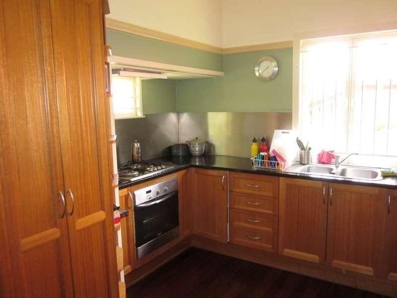 8 Burn Street, Camp Hill QLD 4152