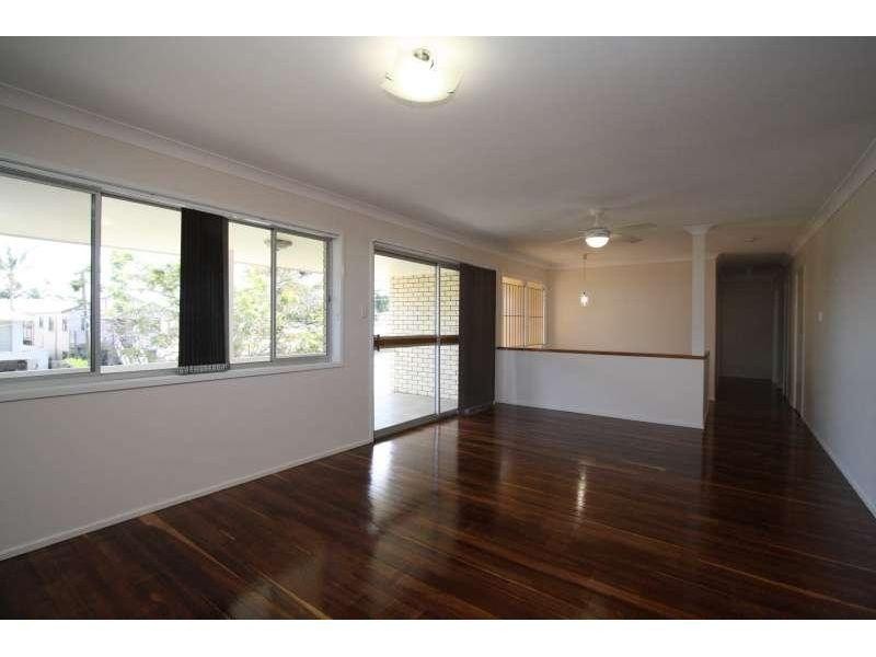 26 Carnation Road, Manly West QLD 4179