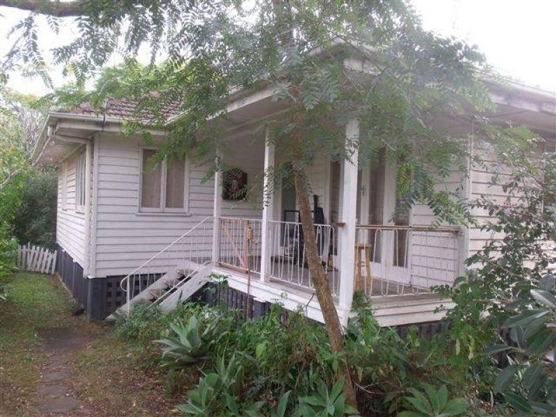 13 Fifth Avenue, St Lucia QLD 4067