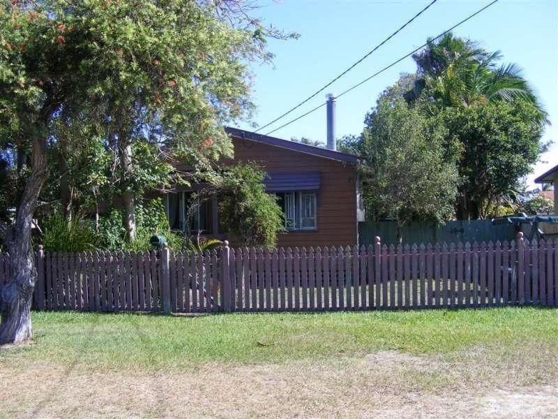 7 Redbank Road, Redcliffe QLD 4020