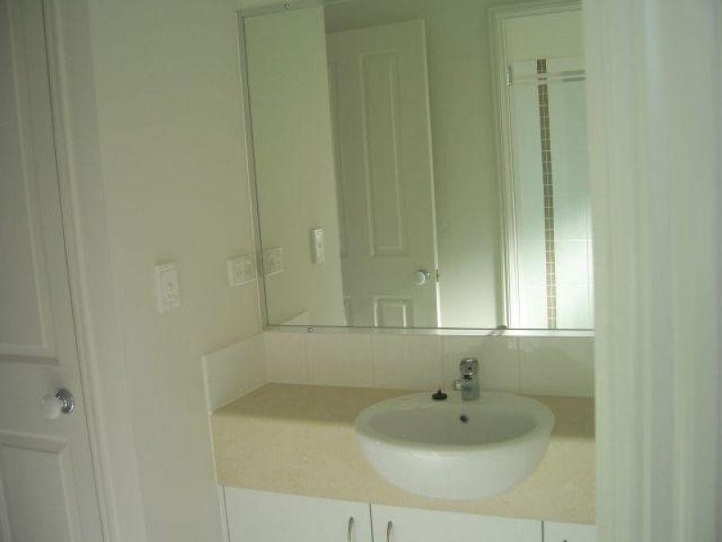 1 Wright Avenue, Redbank Plains QLD 4301