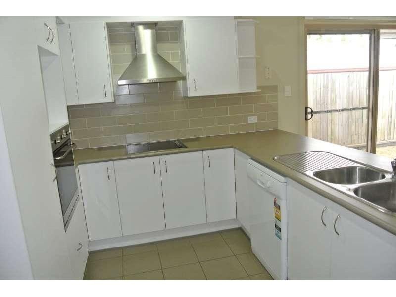 33 Penrose Circuit, Redbank Plains QLD 4301