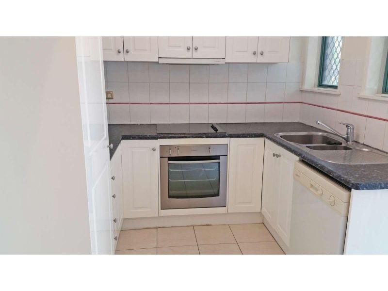 1/12 Rosina Street, Kangaroo Point QLD 4169