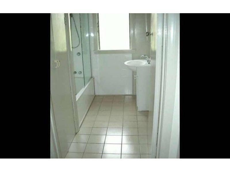 111 Macdonald Street, Norman Park QLD 4170