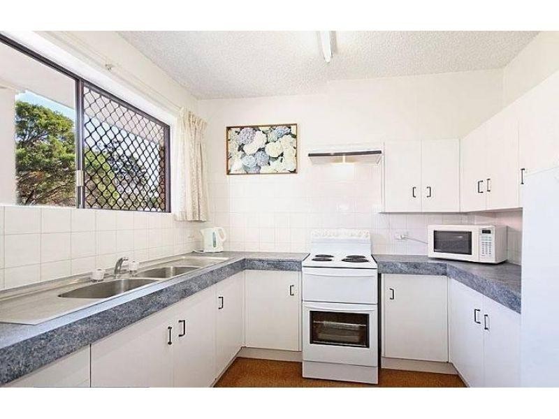 2/65 Bellevue Terrace, Clayfield QLD 4011