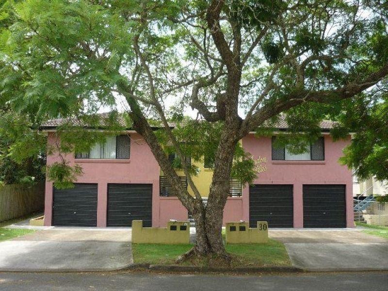 4/30 Cavillon Street, Holland Park QLD 4121