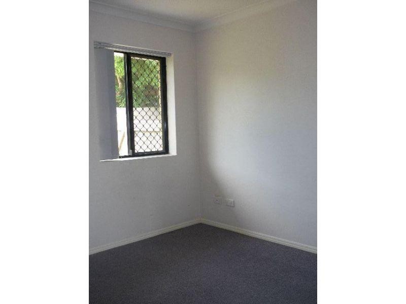 4/30 Cavillon Street, Holland Park QLD 4121