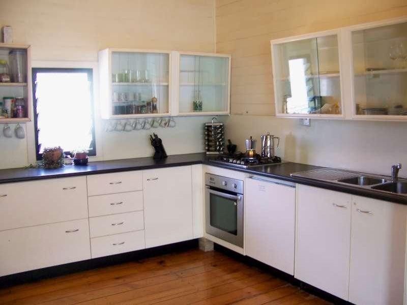 6 Bramston Terrace, Herston QLD 4006