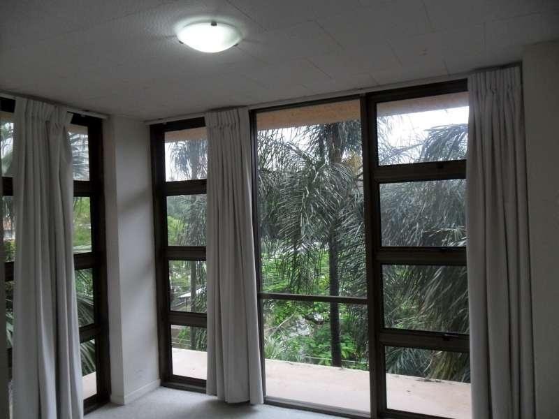 9/72 Sandford Street, St Lucia QLD 4067