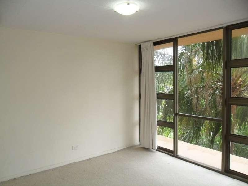 9/72 Sandford Street, St Lucia QLD 4067