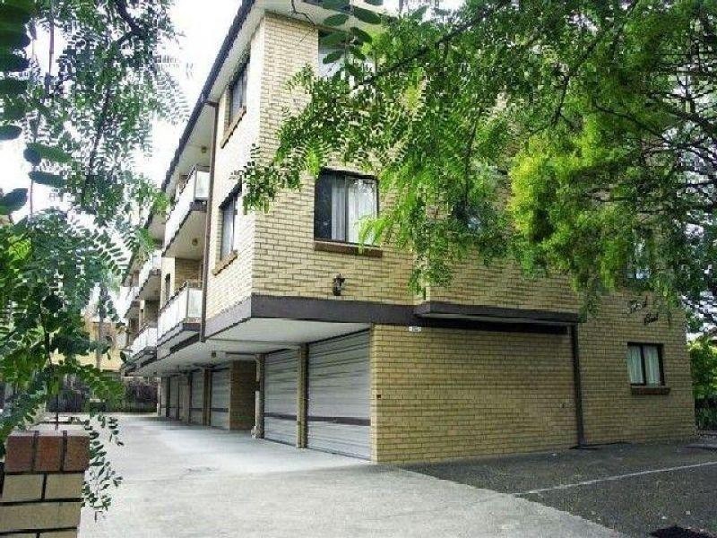 6/2 Terrace Street, Newmarket QLD 4051