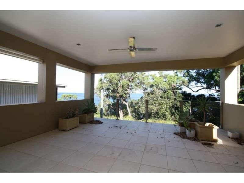 16 Esplanade, Wellington Point QLD 4160