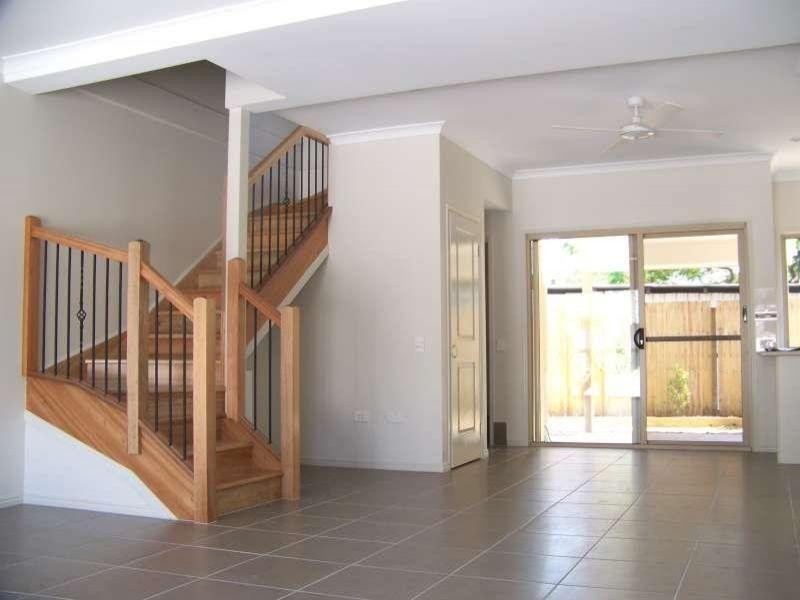 1/24 Dansie Street, Greenslopes QLD 4120