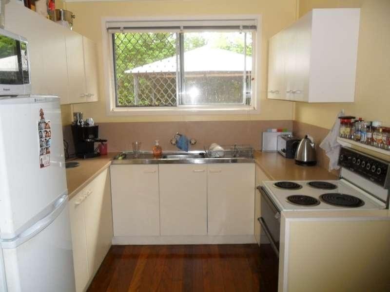 77A Hebe Street, Bardon QLD 4065