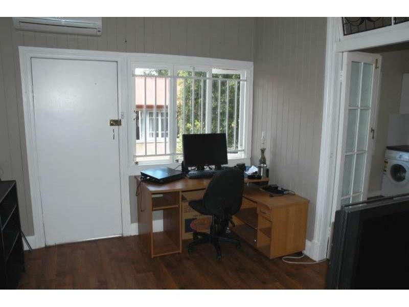 6/9 Lockhart Street, Woolloongabba QLD 4102