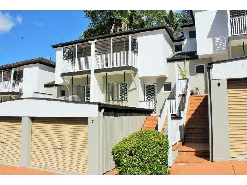 7/50 Macdonnell Street, Toowong QLD 4066