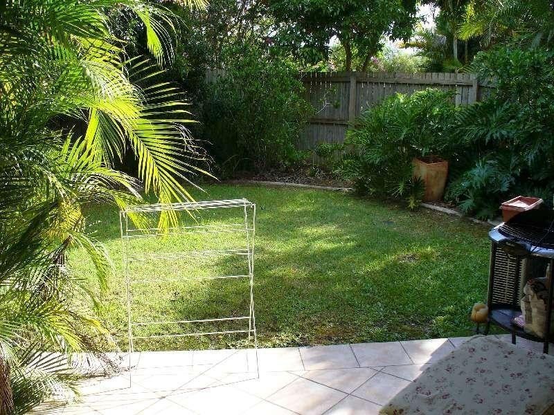 3/64 Miles Street, Hawthorne QLD 4171