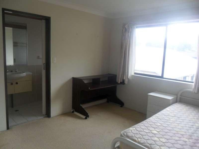 5/52 Warren Street, St Lucia QLD 4067
