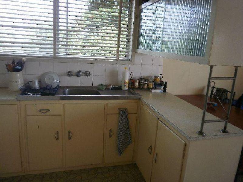 4/30 Ninth Avenue, Coorparoo QLD 4151