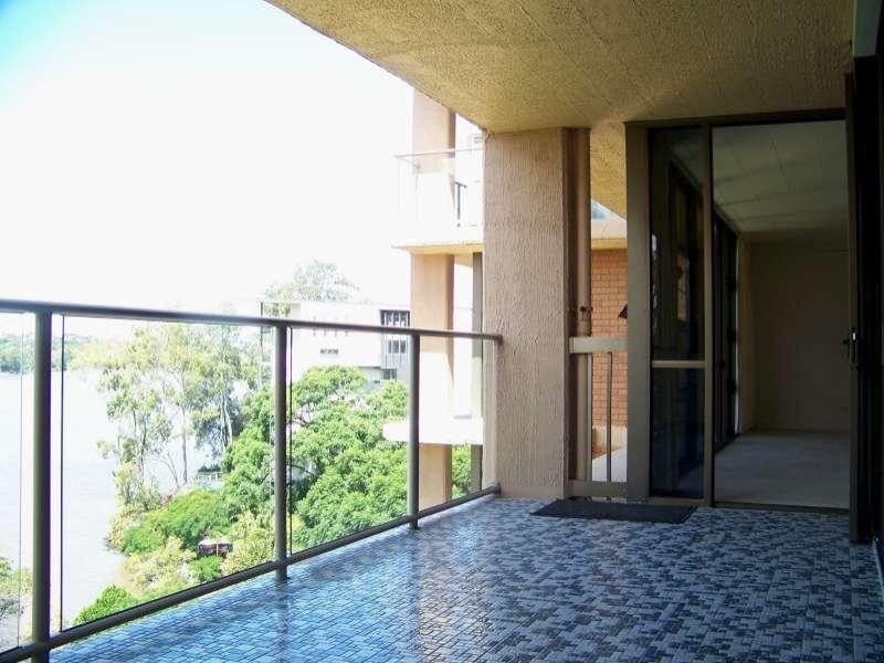 22/72 Sandford Street, St Lucia QLD 4067