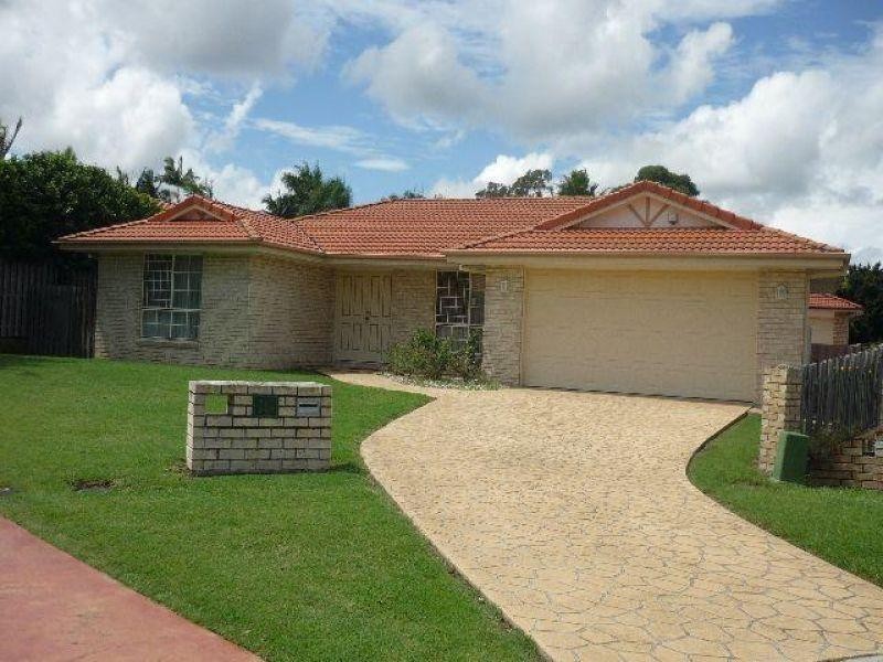 18 Pleasant Place, Wishart QLD 4122