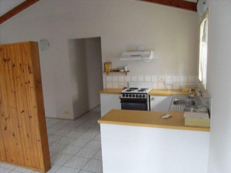 2 Anchusa Street, Kingston QLD 4114