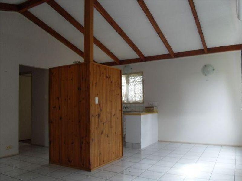 2 Anchusa Street, Kingston QLD 4114