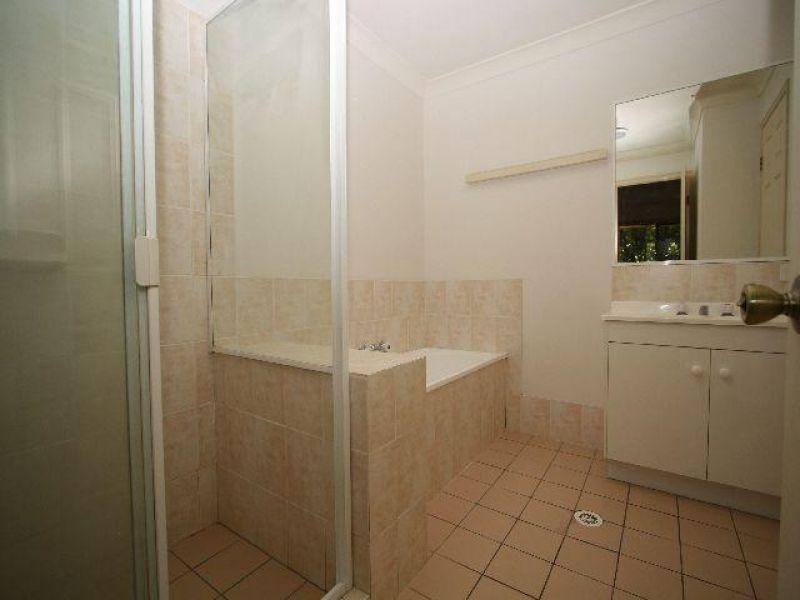 7 Clarence Place, Forest Lake QLD 4078