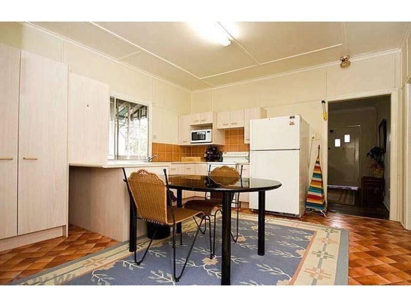 25 Larwill Avenue, Northgate QLD 4013