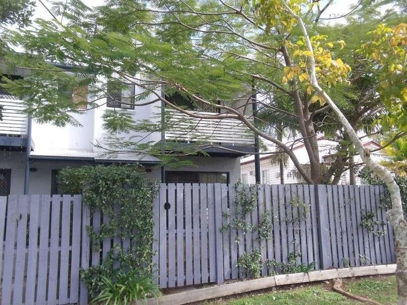 1/50 Halcomb Street, Zillmere QLD 4034