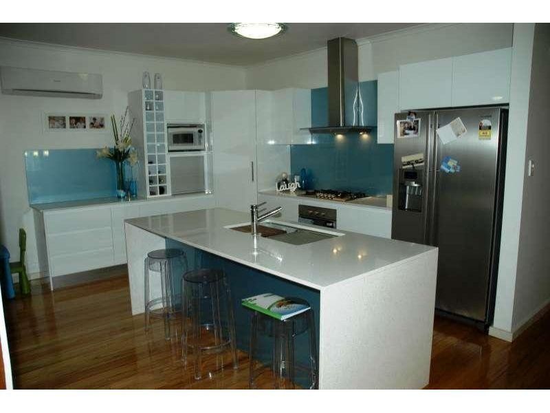 147 Morehead Avenue, Norman Park QLD 4170