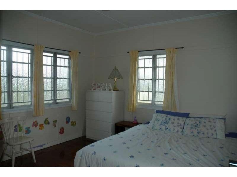 38 Mar Street, Holland Park QLD 4121