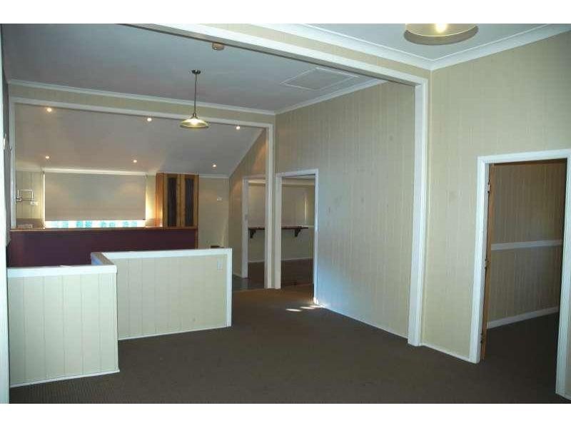 46 Ninth Avenue, Coorparoo QLD 4151