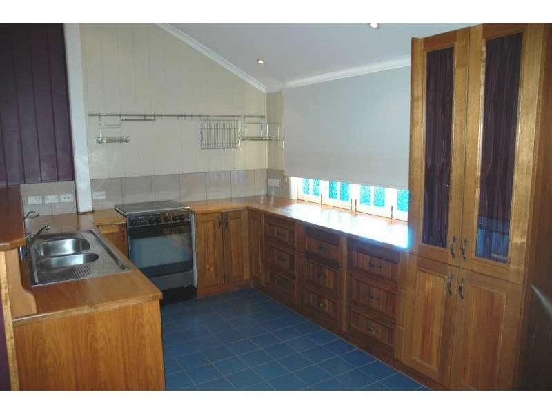 46 Ninth Avenue, Coorparoo QLD 4151