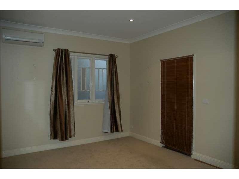 46 Ninth Avenue, Coorparoo QLD 4151