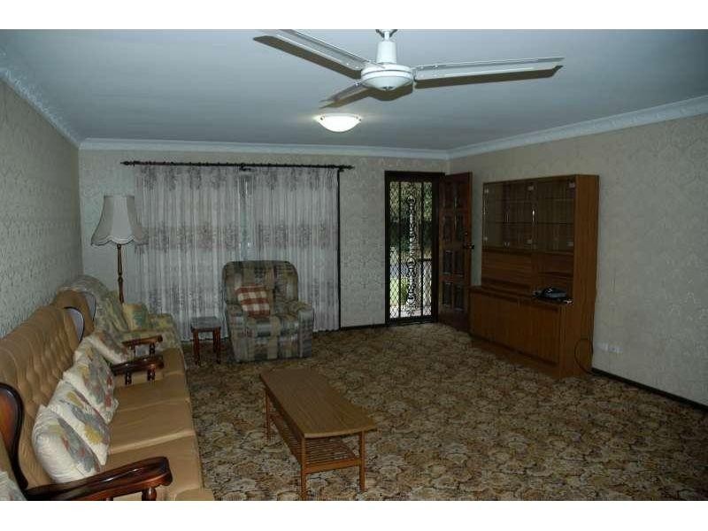 10 Angophora Street, Robertson QLD 4109