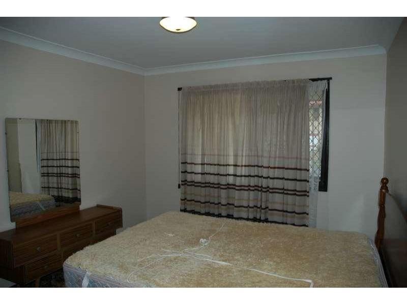 10 Angophora Street, Robertson QLD 4109