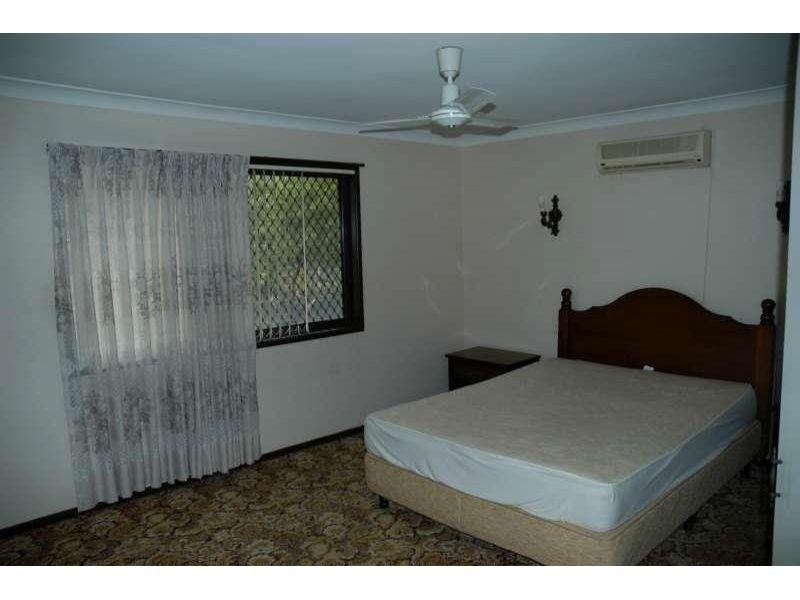 10 Angophora Street, Robertson QLD 4109